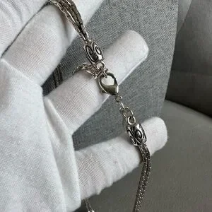 Premier Designs | Jewelry | Premier Design Elegant Silver4 Chains ...